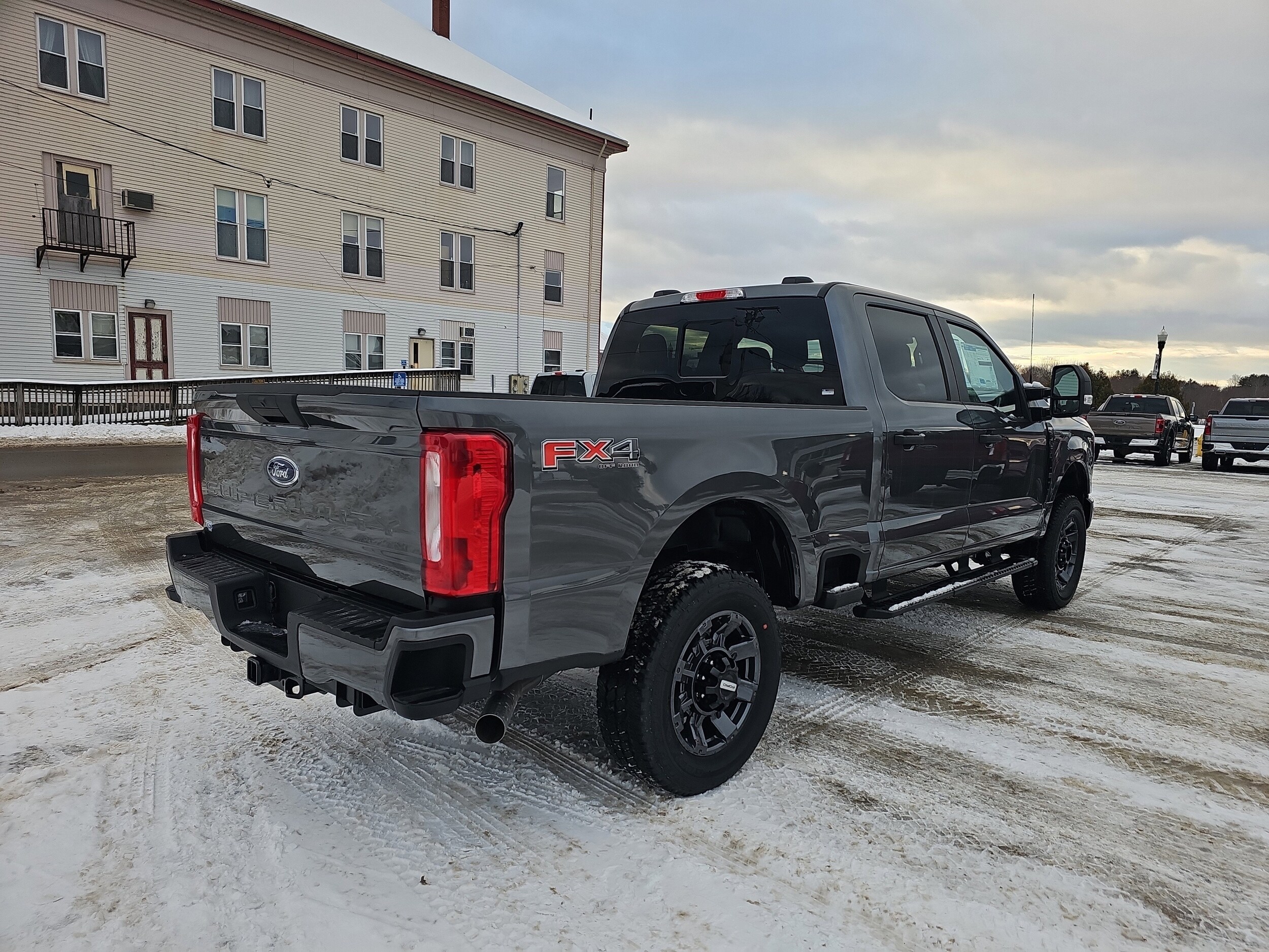 2026 Ford F-350 Super Duty XL - Photo 8