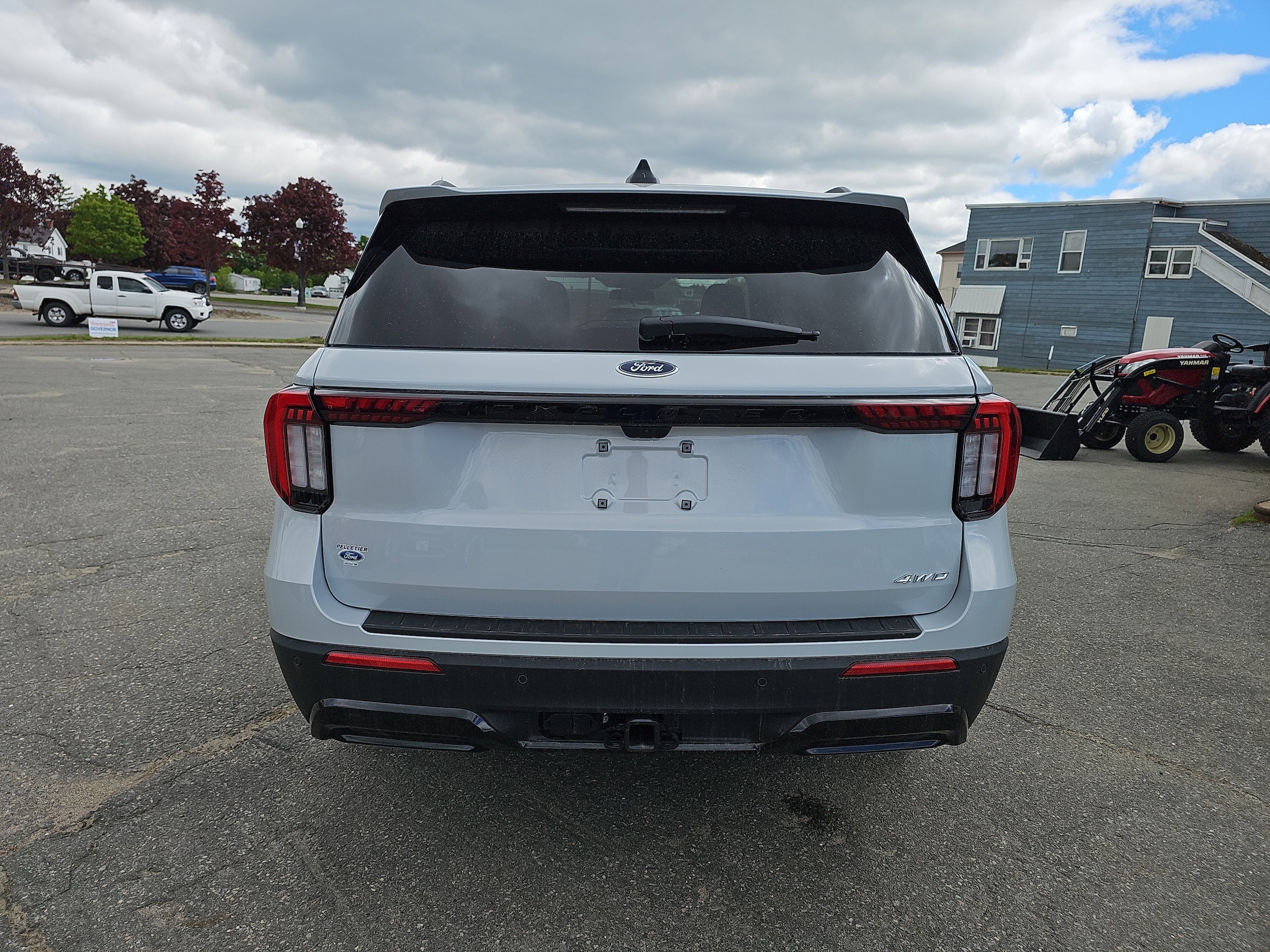 2026 Ford Explorer ST-Line - Photo 6