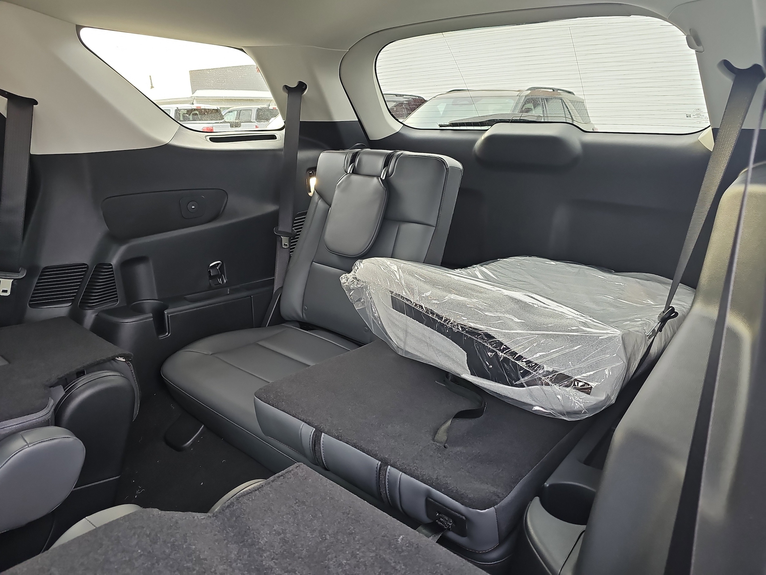 2026 Ford Explorer Active - Photo 13