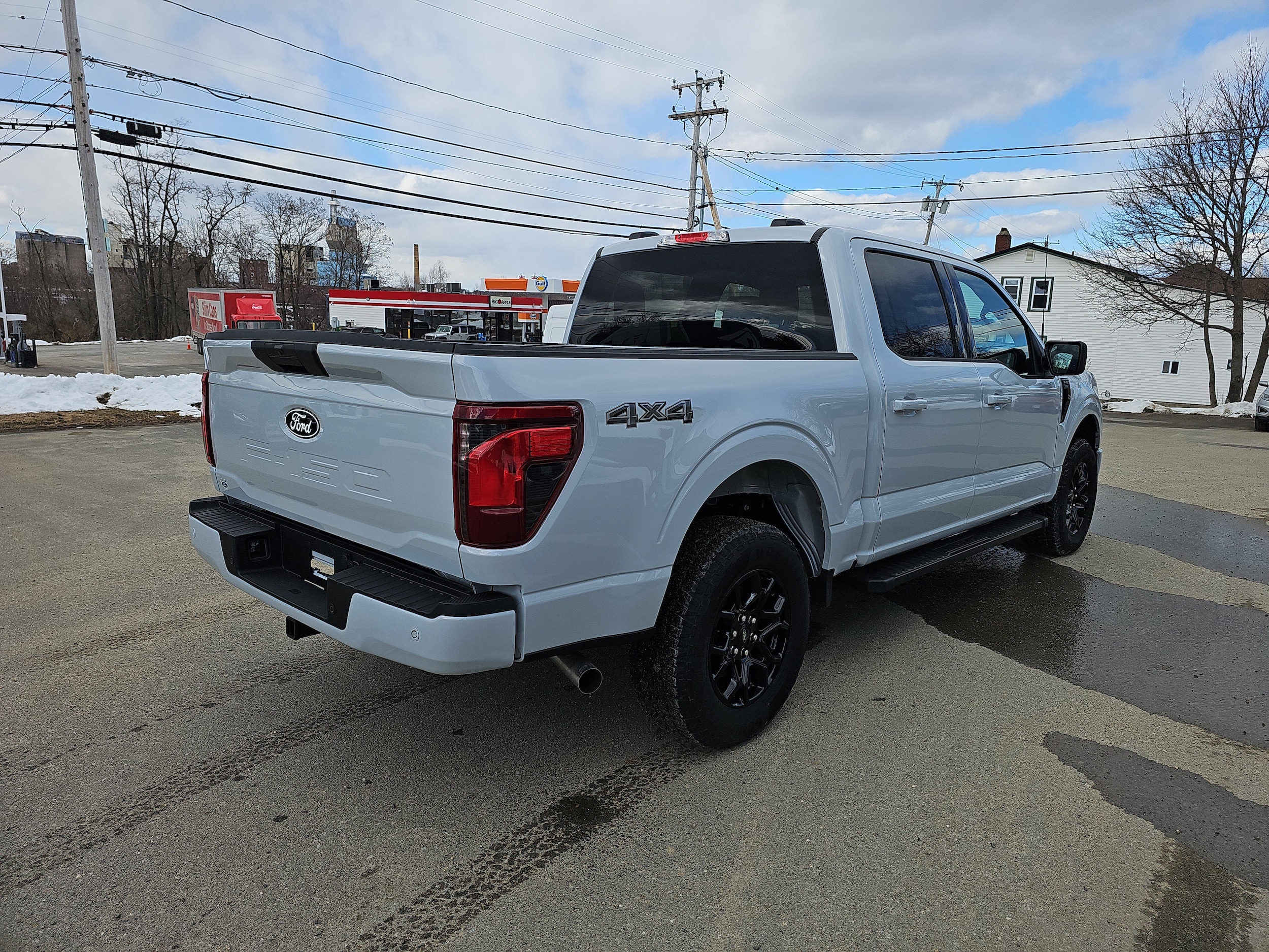 2025 Ford F-150 XLT - Photo 8