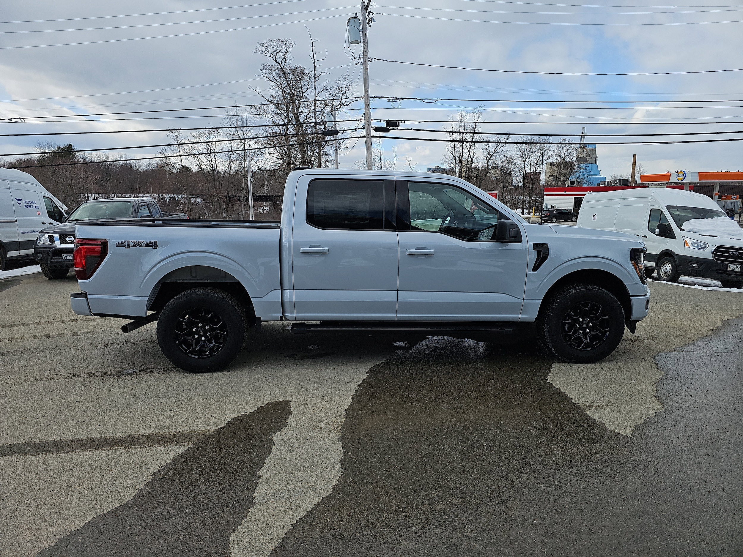 2025 Ford F-150 XLT - Photo 9