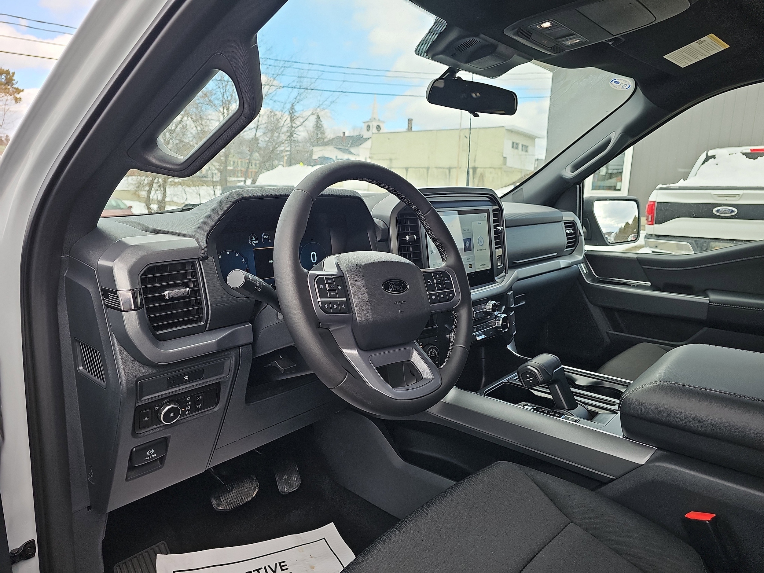 2025 Ford F-150 XLT - Photo 13