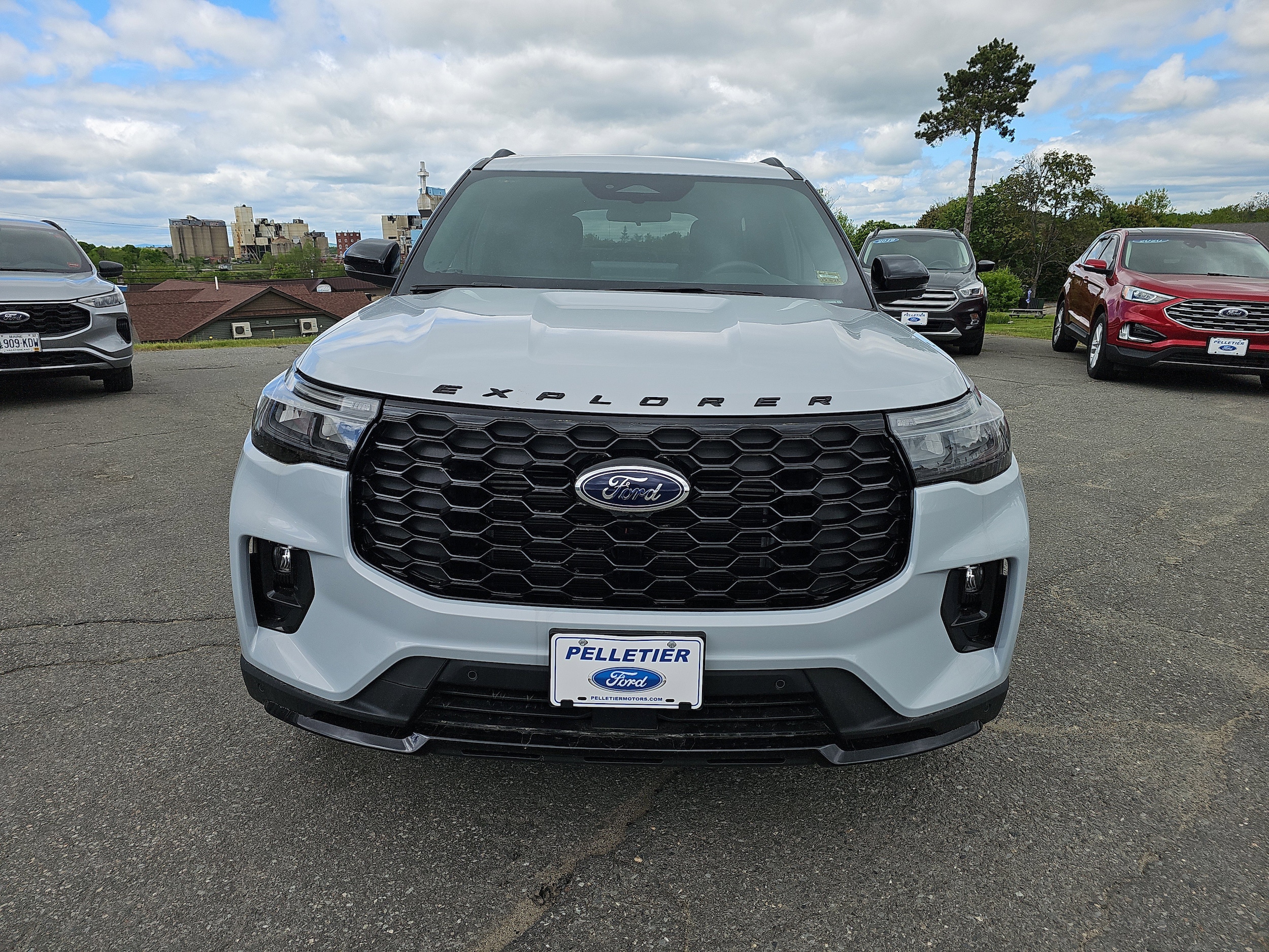 2026 Ford Explorer ST-Line - Photo 11