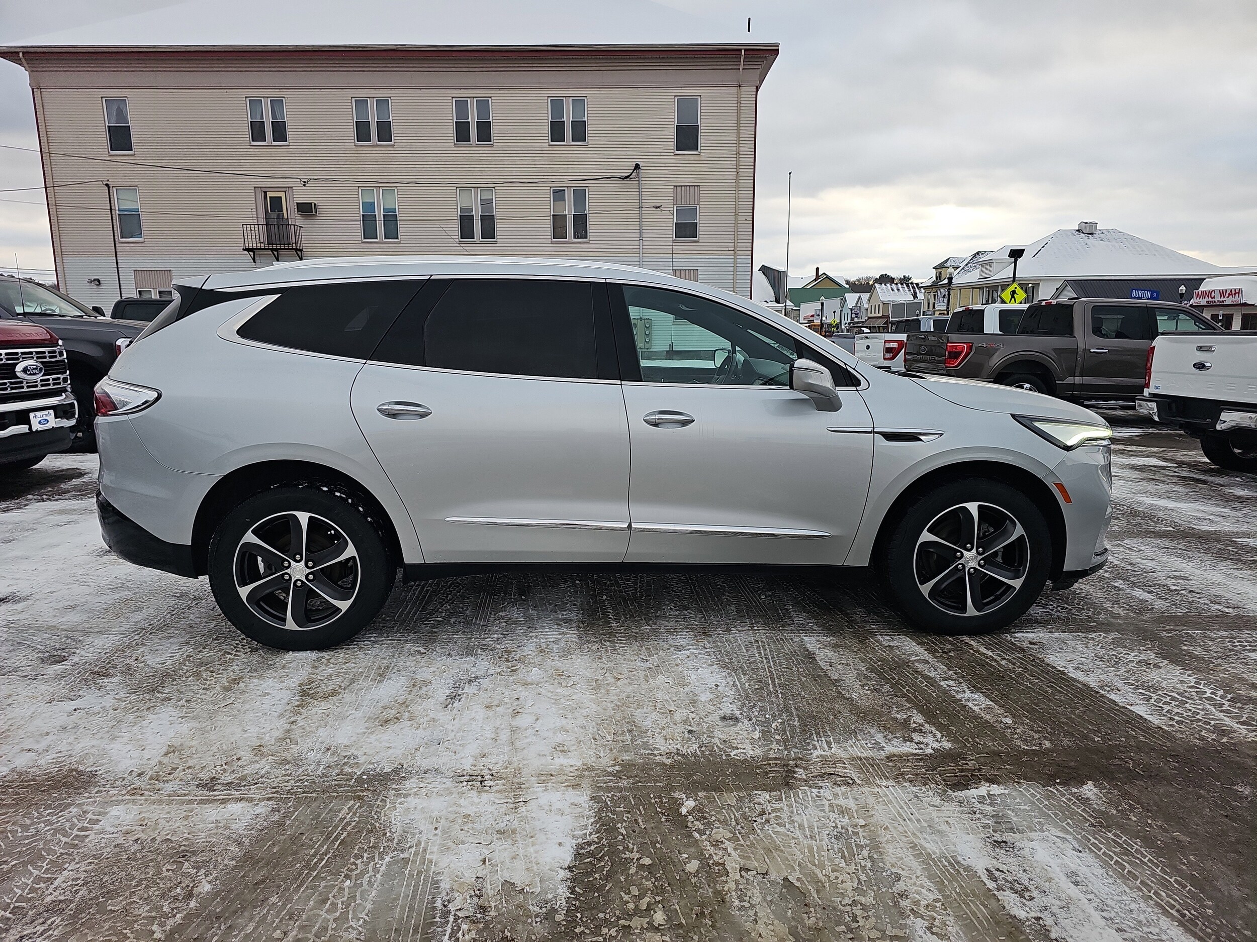 2022 Buick Enclave Essence - Photo 8
