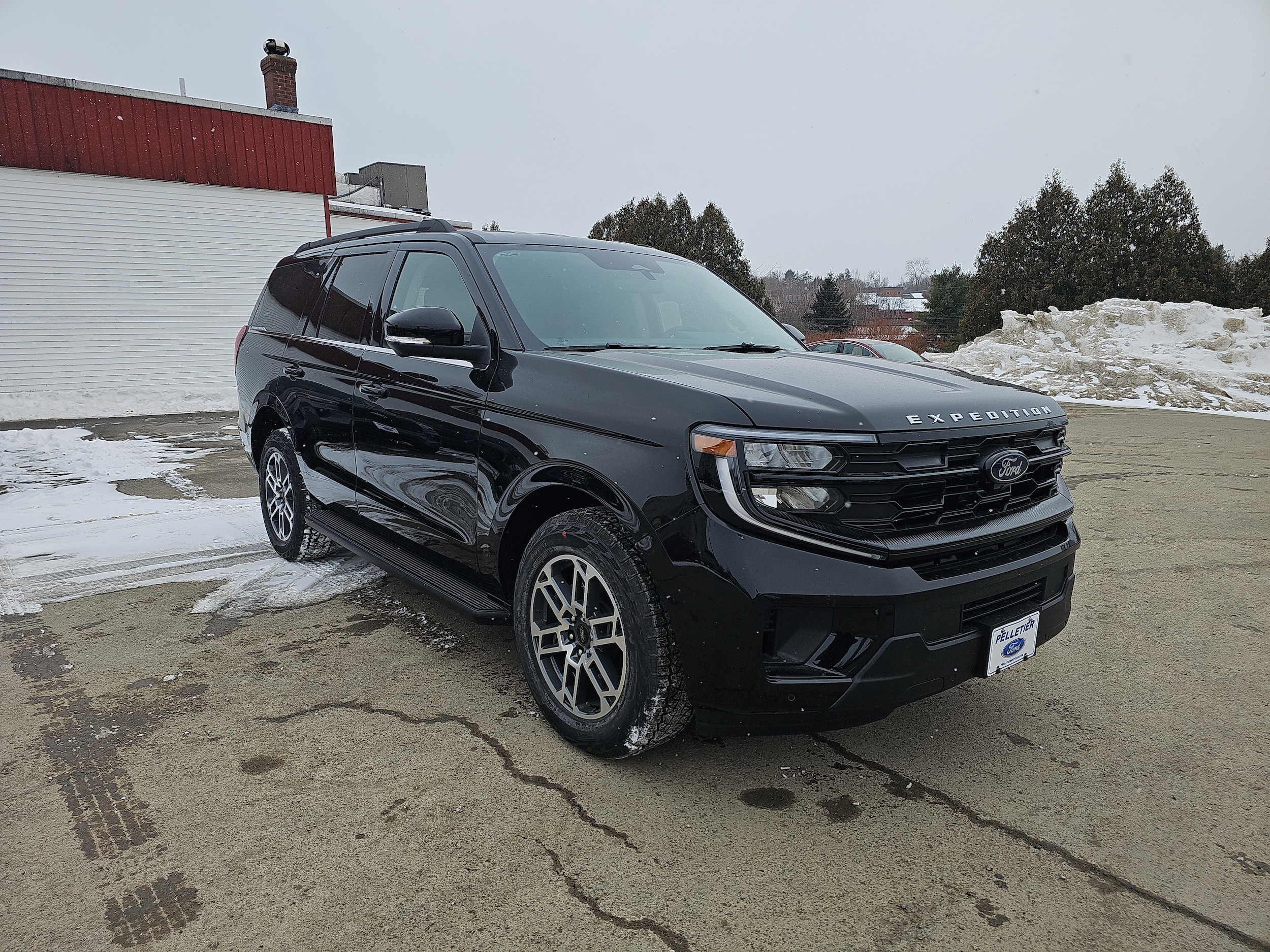2026 Ford Expedition Active - Photo 10