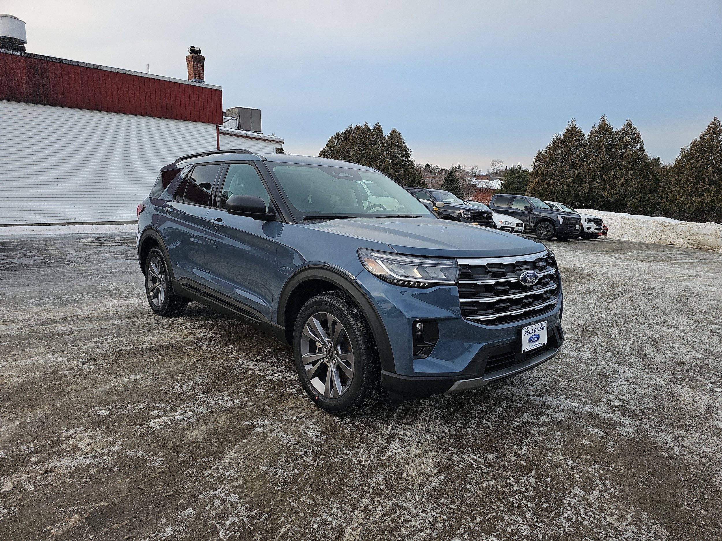 2026 Ford Explorer Active - Photo 10
