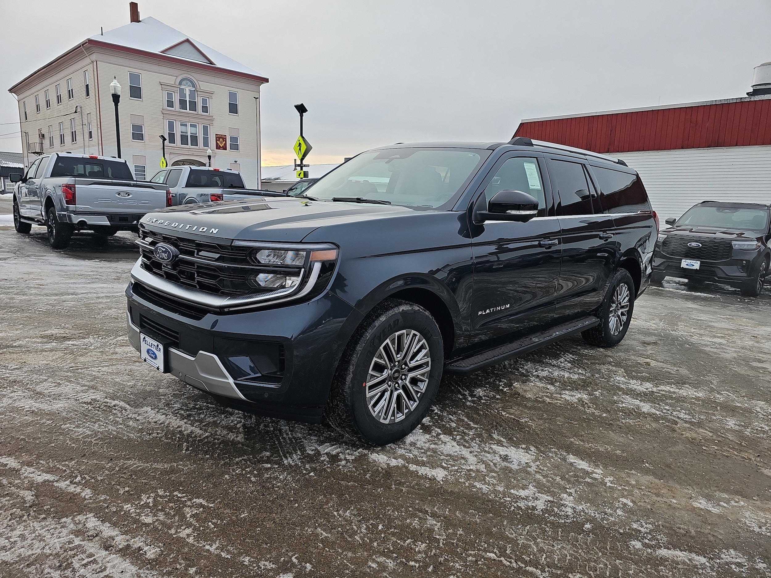 2026 Ford Expedition Platinum's photo