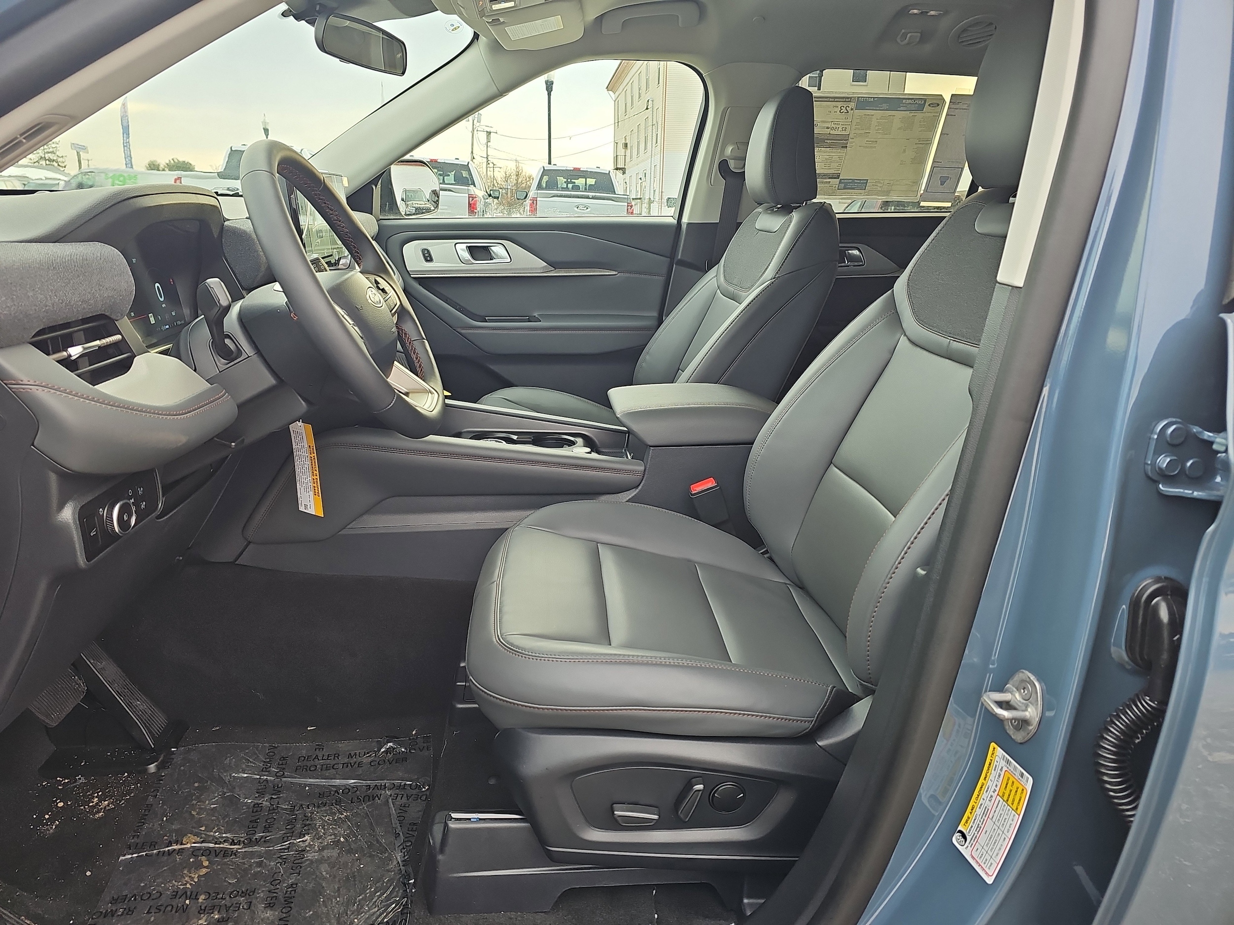 2026 Ford Explorer Active - Photo 15