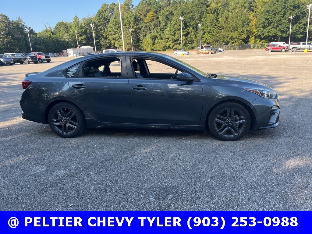 2021 Kia Forte GT-Line photo 4