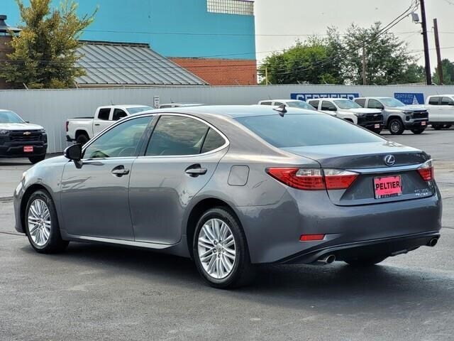 2013 Lexus ES 350 photo 3