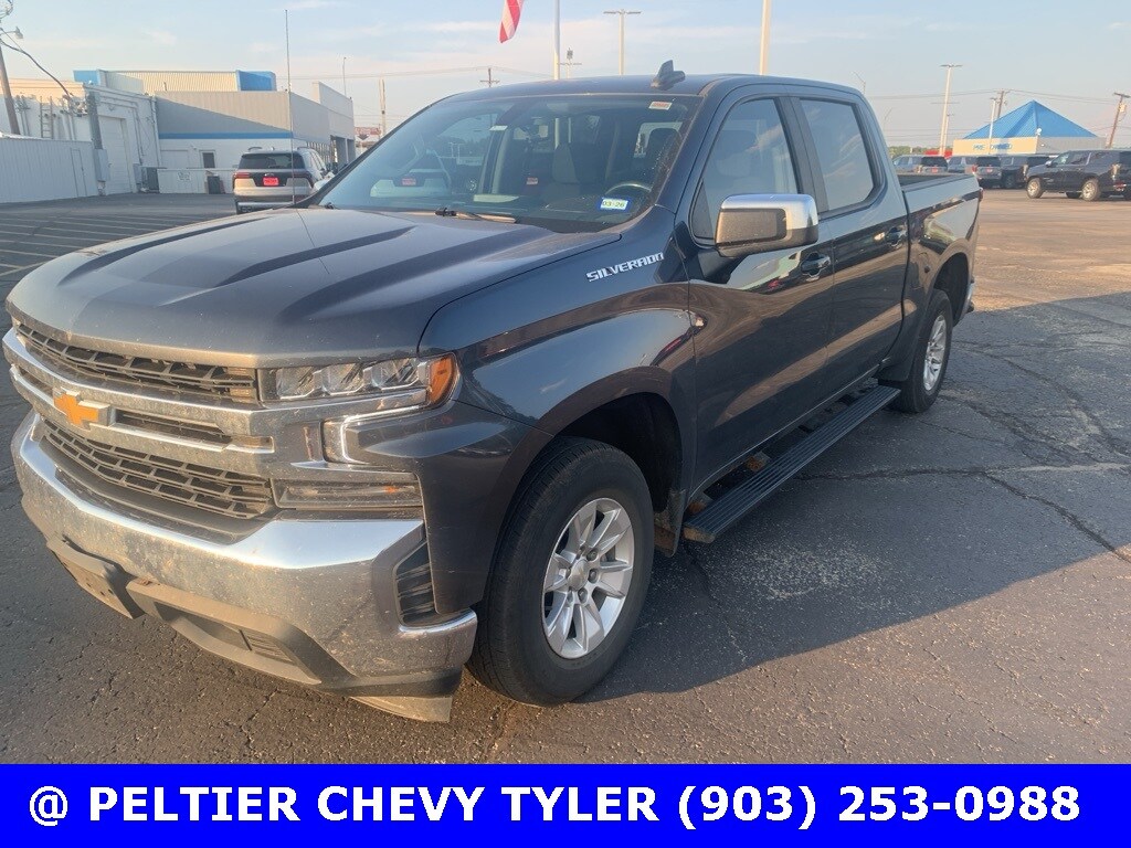 2021 Chevrolet Silverado 1500 LT photo 3