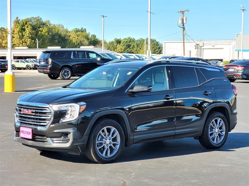 2023 Gmc Terrain SLT photo 2