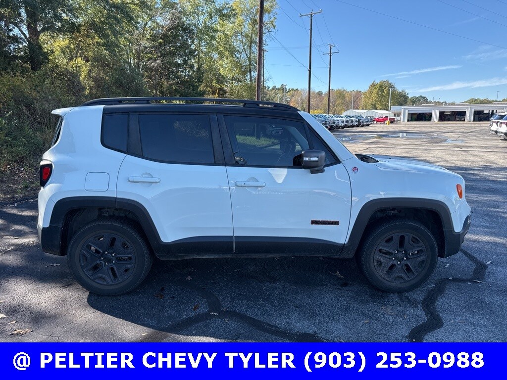 2018 Jeep Renegade Trailhawk photo 3