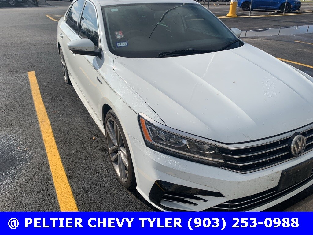 Used 2017 Volkswagen Passat 1.8T R-Line Sedan