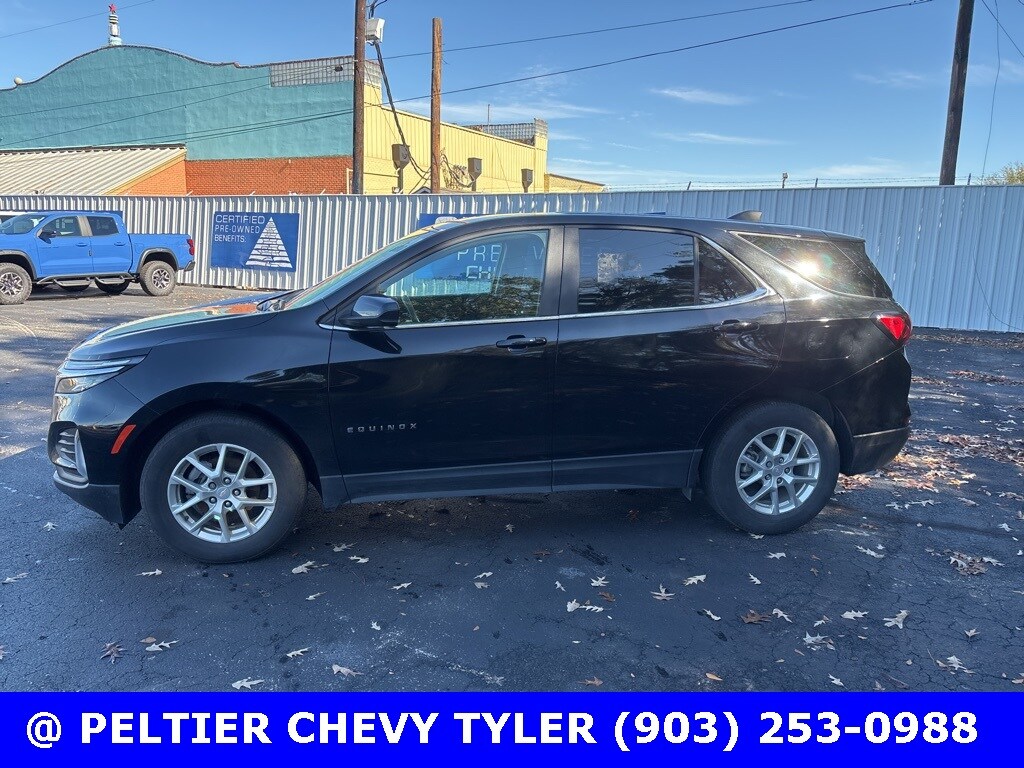 2024 Chevrolet Equinox LT photo 2