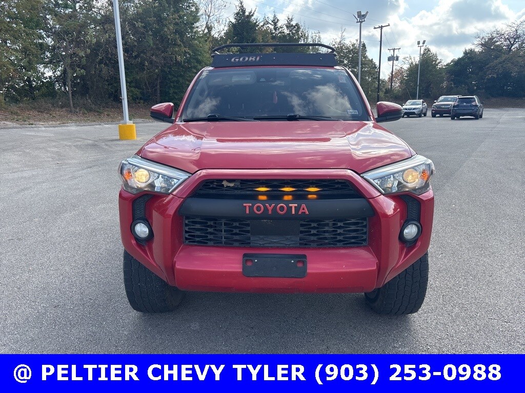 2020 Toyota 4Runner SR5 4WD photo 2