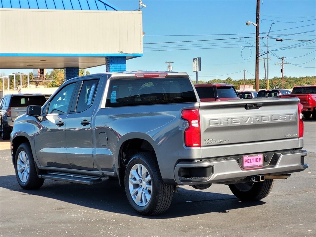 2022 Chevrolet Silverado 1500 Custom photo 4