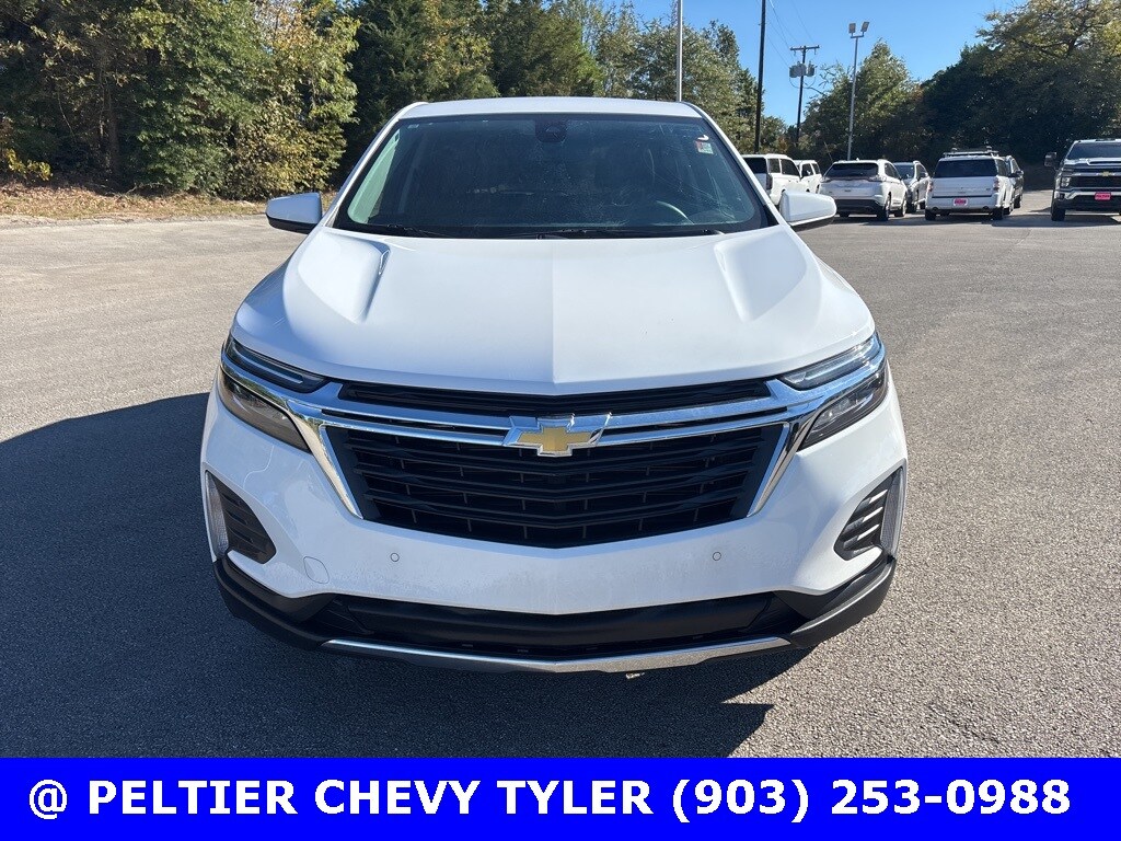 2023 Chevrolet Equinox LT photo 2