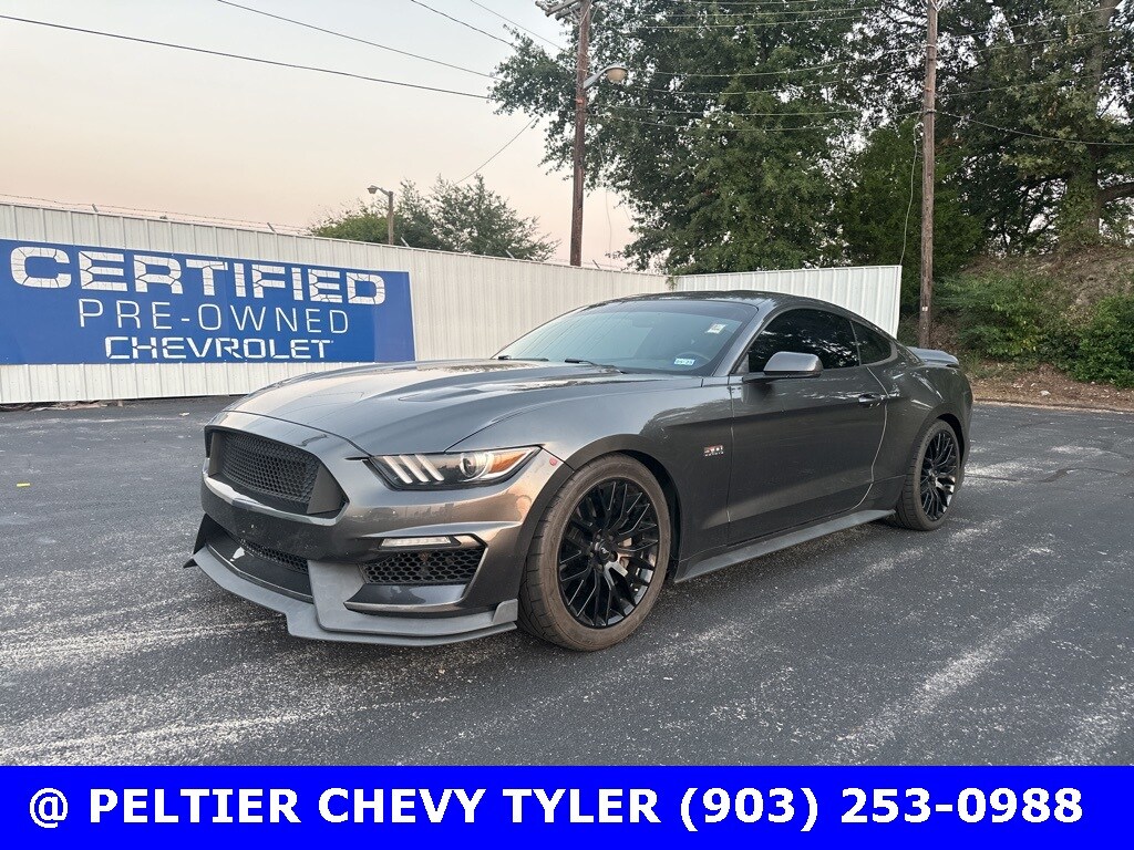 2015 Ford Mustang GT Premium photo 3