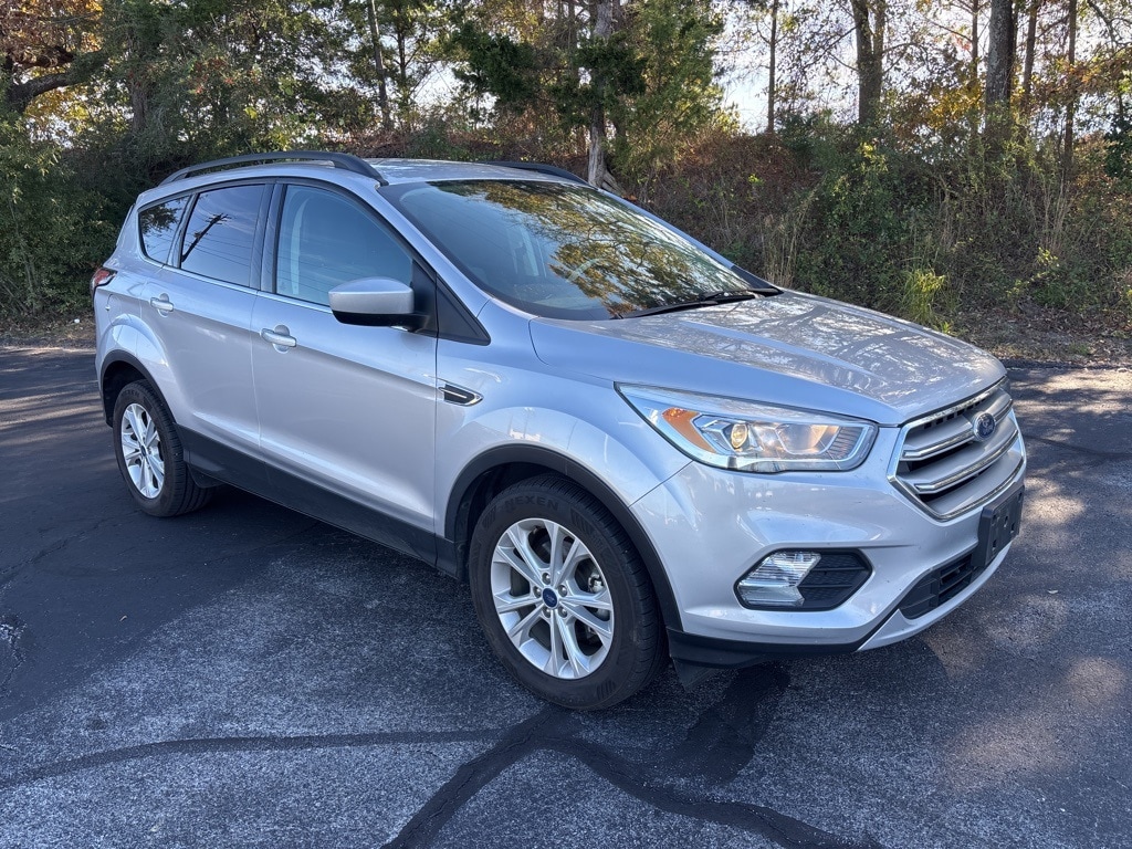 Used 2017 Ford Escape SE SUV