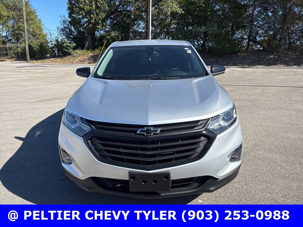 2020 Chevrolet Equinox LT photo 2