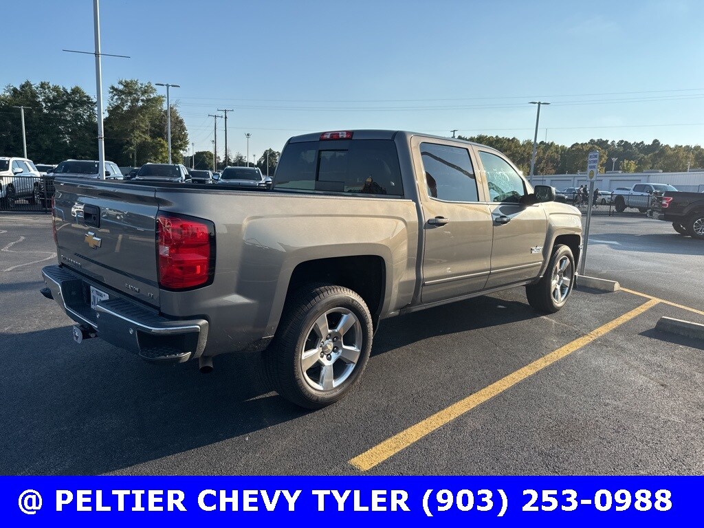 2017 Chevrolet Silverado 1500 LT photo 3