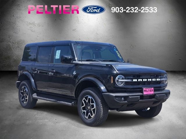 2026 Ford Bronco Outer Banks 4x4's photo