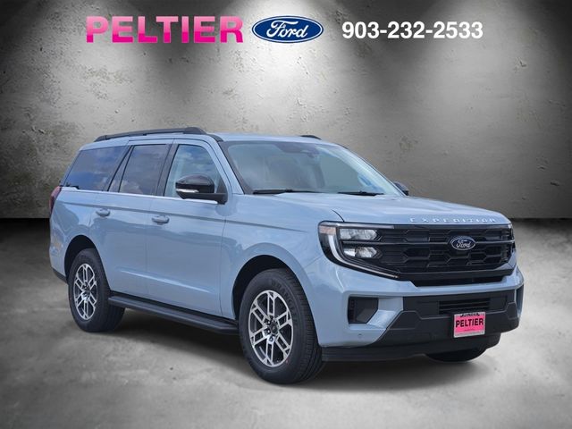 2026 Ford Expedition Active's photo