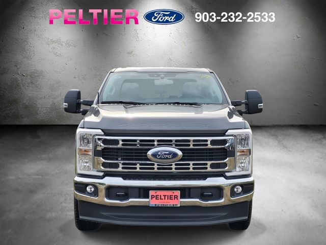 2026 Ford F-250 Super Duty XLT - Photo 2
