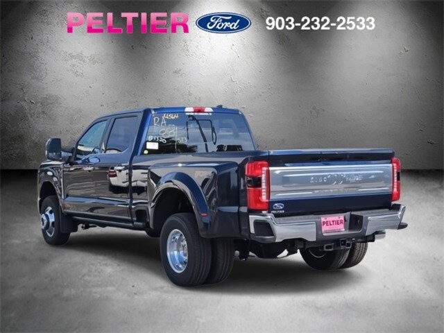 2025 Ford F-350 King Ranch photo 3