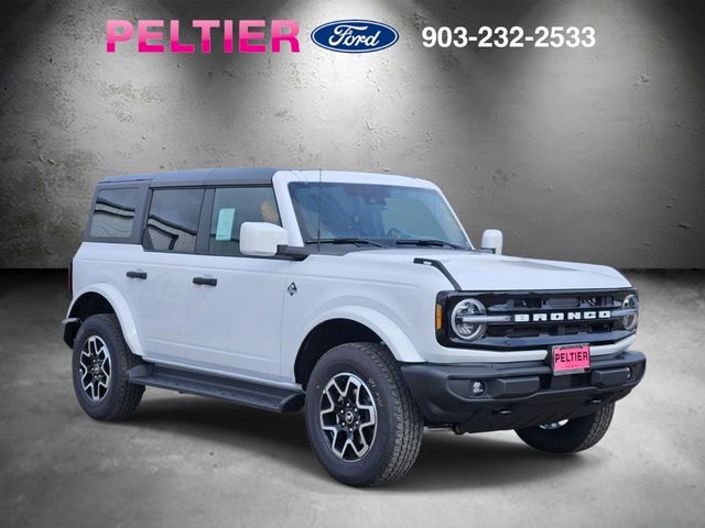 2026 Ford Bronco Outer Banks 4x4's photo