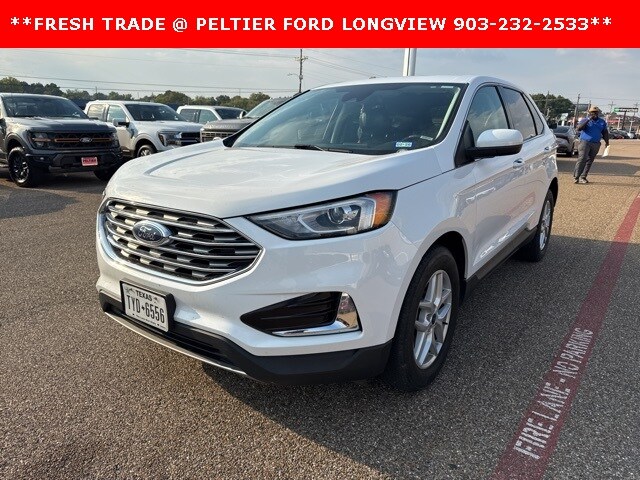 2022 Ford Edge SEL photo 3