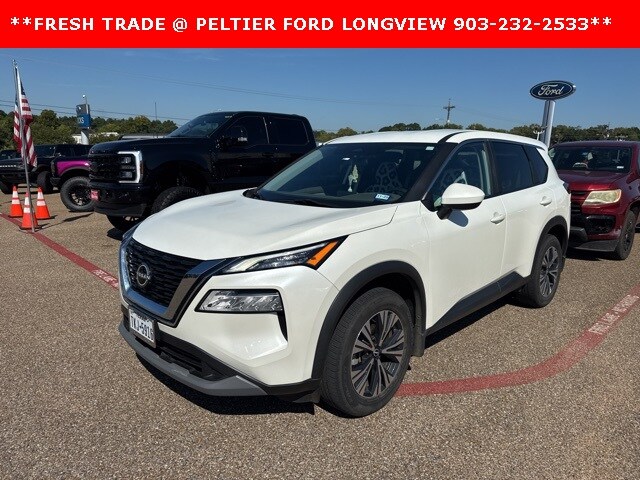 2023 Nissan Rogue SV photo 2