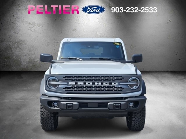 2025 Ford Bronco Badlands photo 2