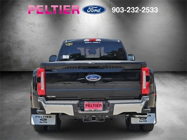 2025 Ford F-350 Lariat photo 4