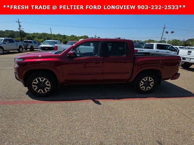2024 Nissan Frontier SL photo 4