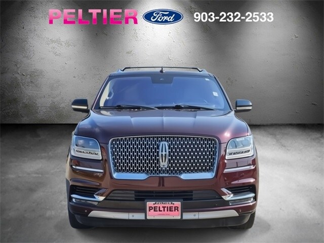 2019 Lincoln Navigator L Reserve photo 2
