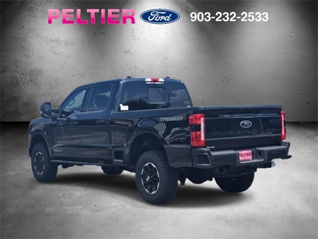 2025 Ford F-250 Lariat photo 3