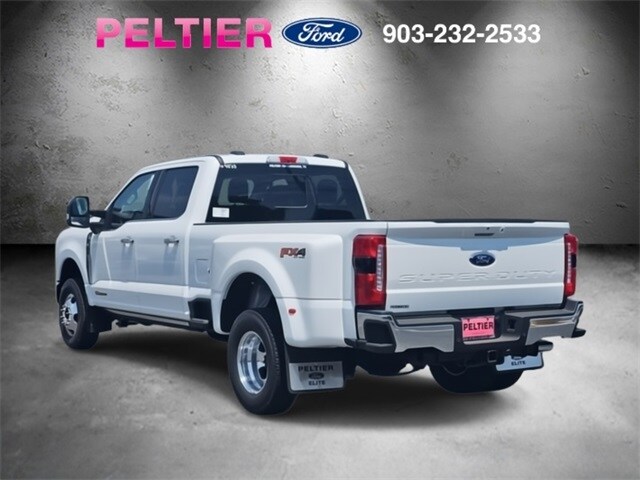 2025 Ford F-350 Lariat photo 3