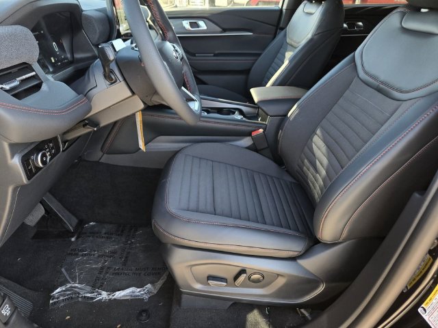 2026 Ford Explorer ST-Line - Photo 18