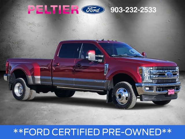 2019 Ford F-350 Super Duty Lariat's photo