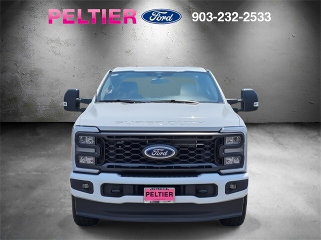 2025 Ford F-250 XL photo 2