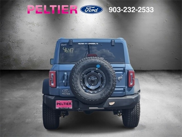 2025 Ford Bronco Outer Banks photo 4