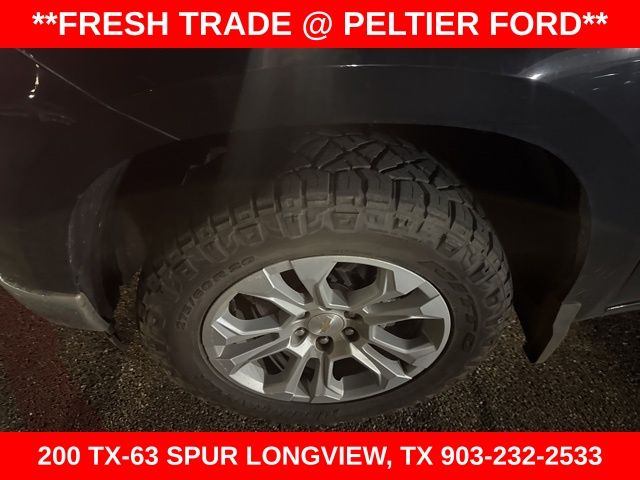 2023 Chevrolet Silverado 1500 LTZ photo 2