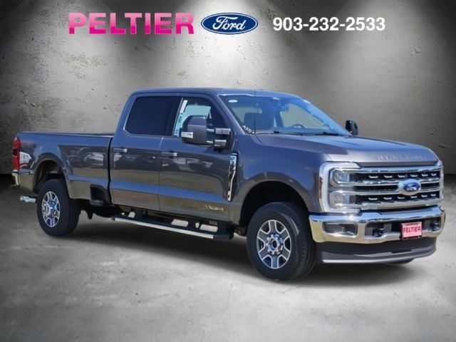 2026 Ford F-350 Super Duty Lariat's photo