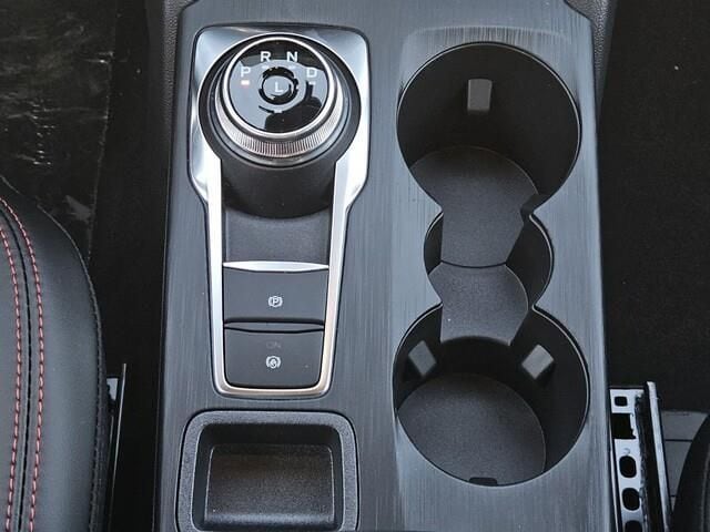2026 Ford Escape ST-Line - Photo 12