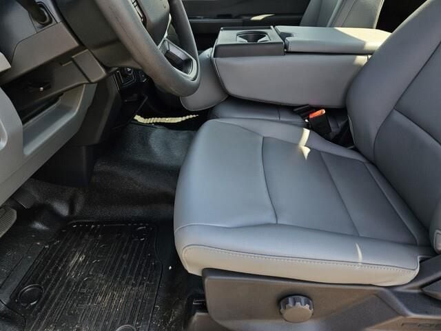 2026 Ford F-250 Super Duty XL - Photo 9