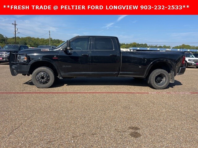 2022 Ram 3500 Laramie photo 3