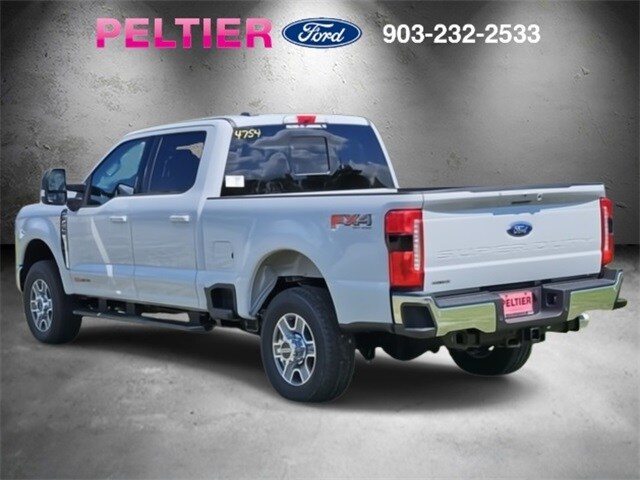 2026 Ford F-250 Lariat photo 3