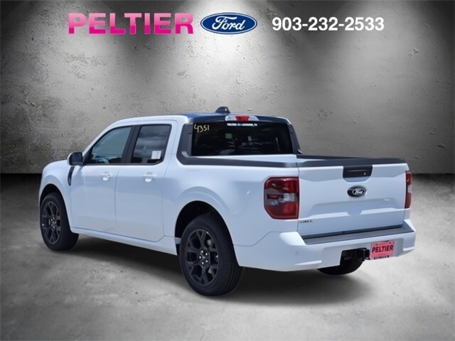 2025 Ford Maverick photo 3